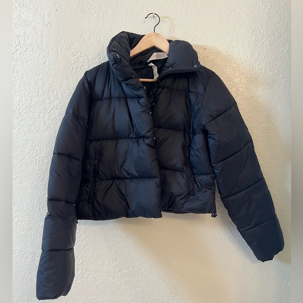 😎ALO 😎 Black Puffer Jacket - Picture 4 of 12
